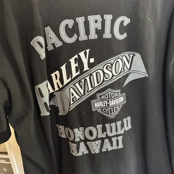 Vintage Harley-Davidson XL Black Tee with Eagle Emblem Honolulu, HI dealership. - Picture 2 of 2
